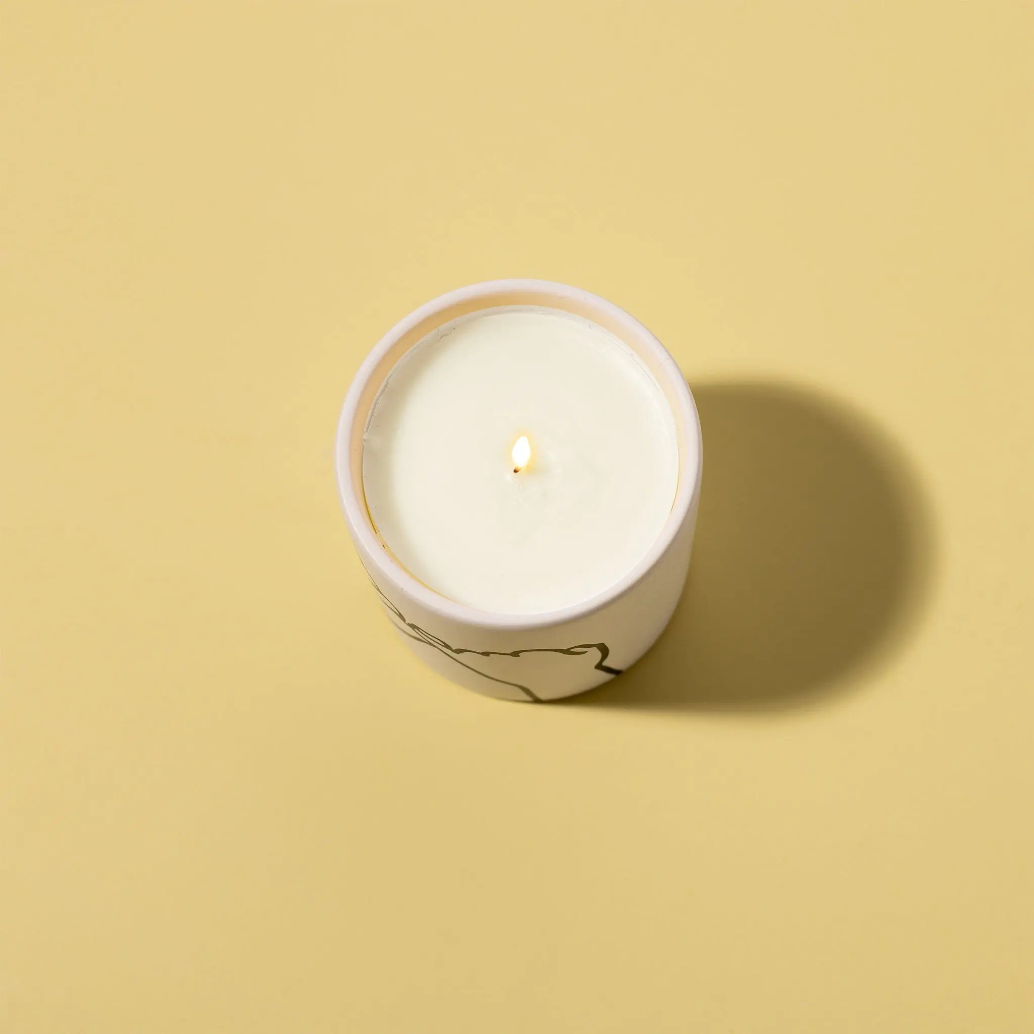 Keramik Kerze "Pinky Promise" - Wild Fig & Cedar