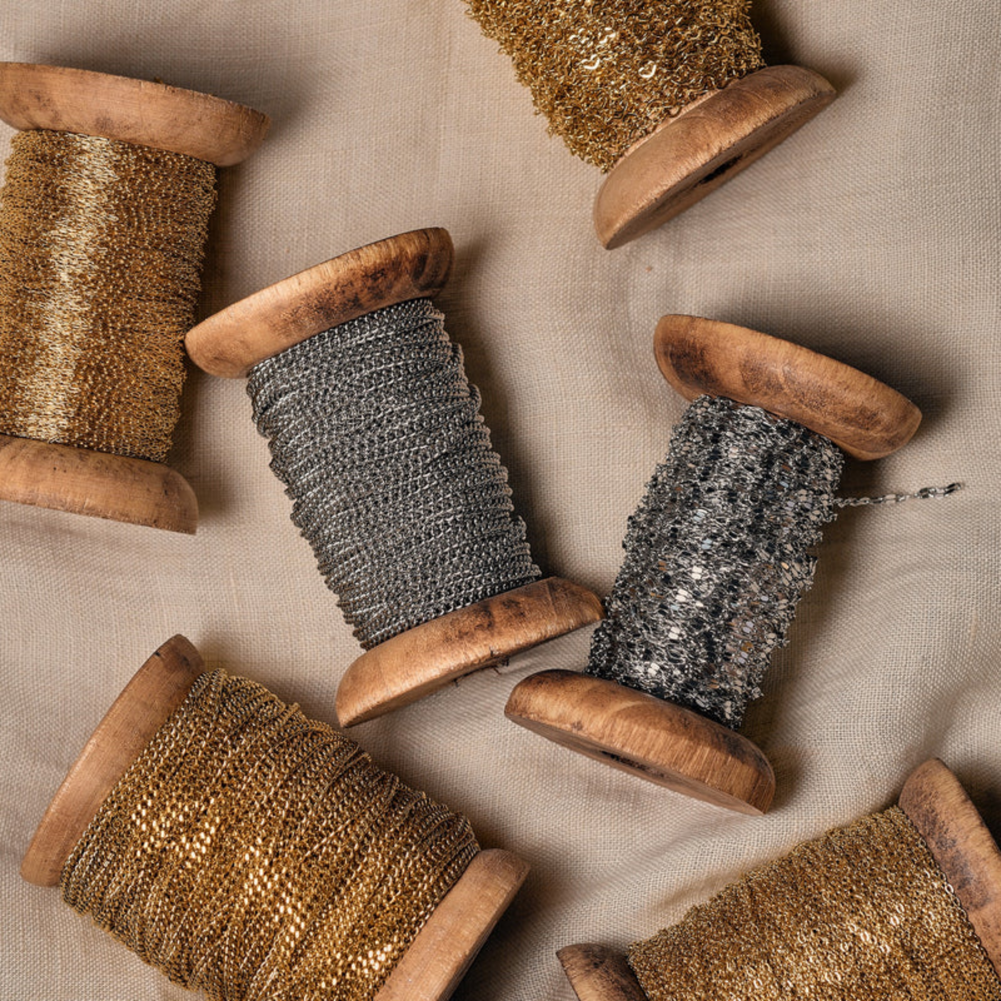 Nia - Panzerkette - Tiny/Large