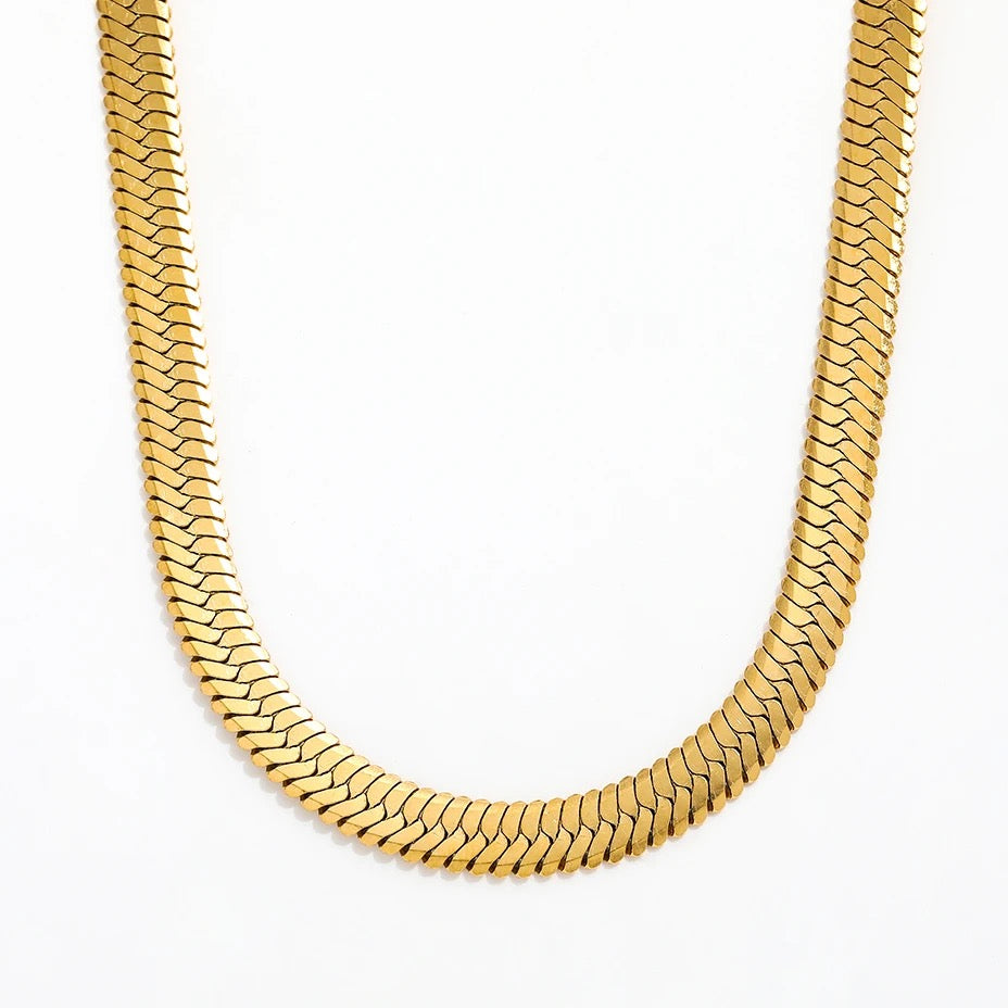 Bold Flat Necklace