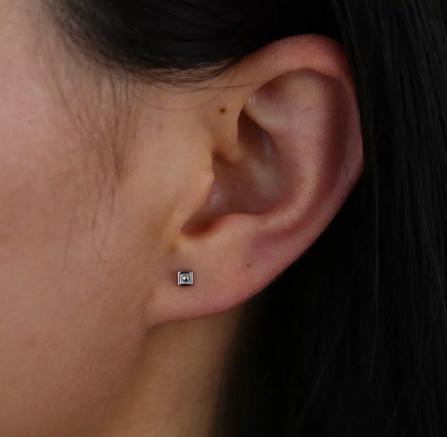Square Stud
