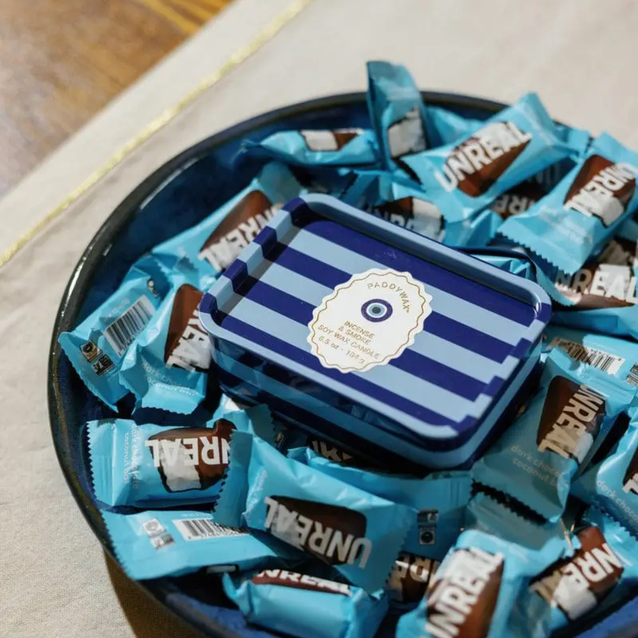 Adopo Tin Kerze - Incense & Smoke